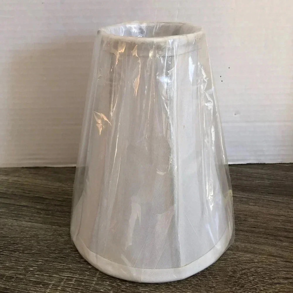 Small Lamp  Shade - Picture 1 of 8